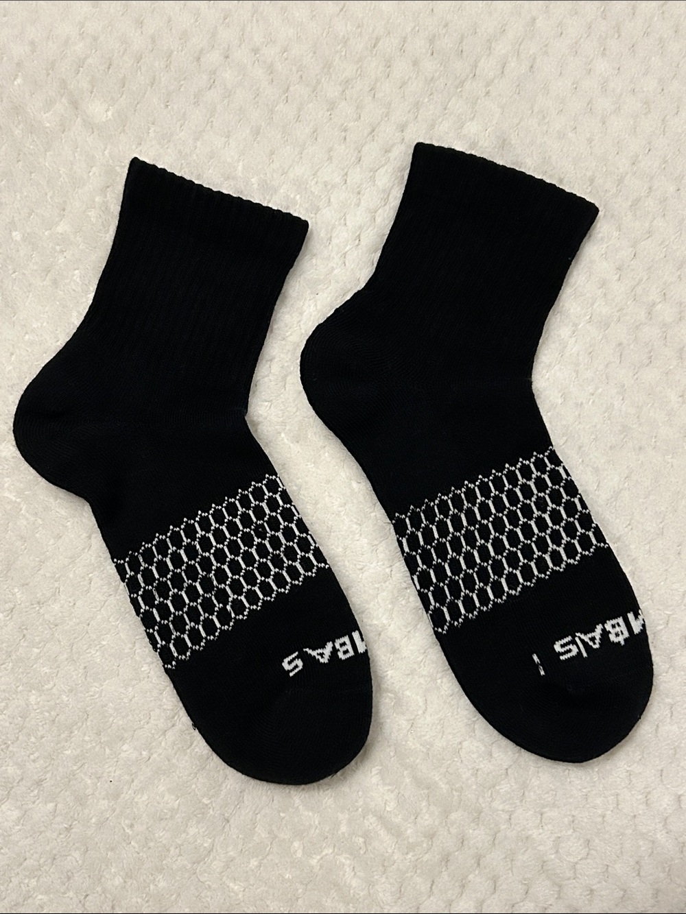 NWOT Bombas Women’s Black Quarter Cut Honeycomb Socks - 1 Pair Medium 8-10.5